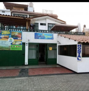 Julia's House huanchaco